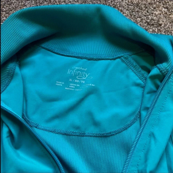 Infinity by Cherokee Zip Front Warm Up Scrub Jacket Size XL - - Picture 8 of 8